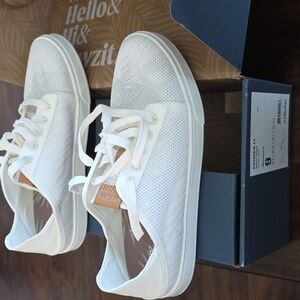 Olukai Pehuea Li Size 9 Eu 39 White Sneakers Mesh New In Box